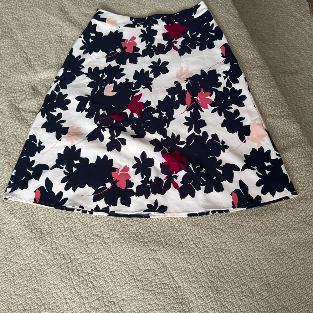 Liz Claiborne Navy and Pink Floral A-Line Skirt